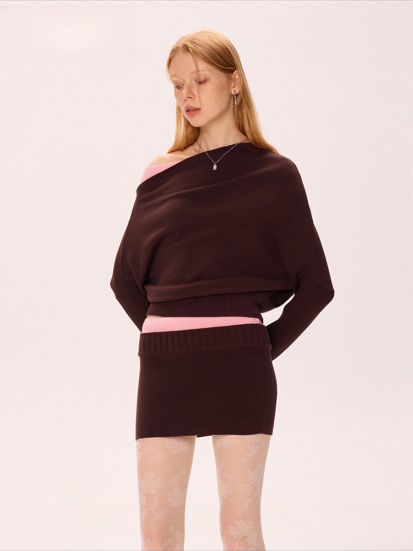 Coffee slanted shoulder bat sleeve sweater