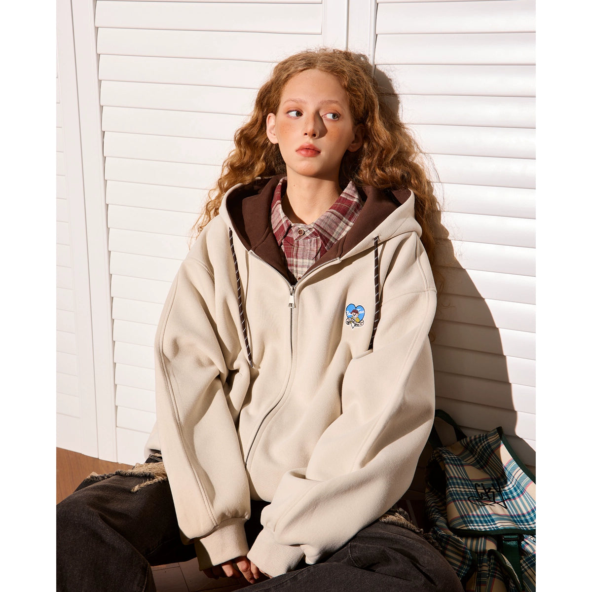 Bear embroidered color-block cardigan