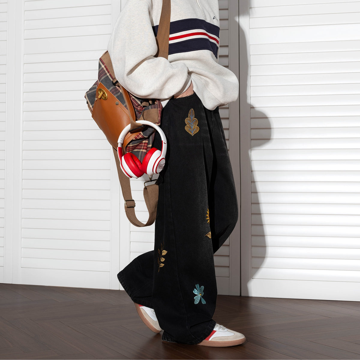 Women's embroidered straight jeans loose high waist tight wide leg pants