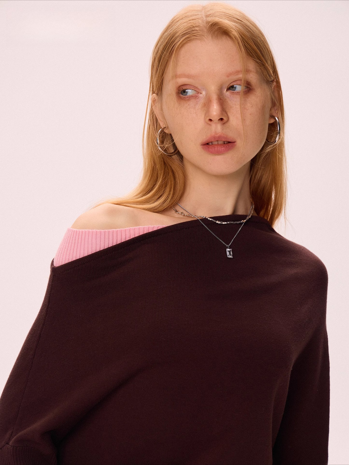 Coffee slanted shoulder bat sleeve sweater